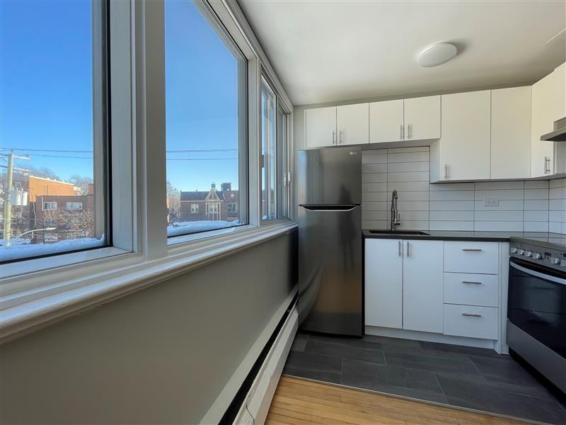 5649 Ch De La Côte-Saint-Luc — photo 1