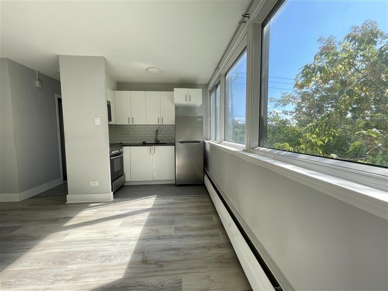 5649 Ch De La Côte-Saint-Luc — photo 3
