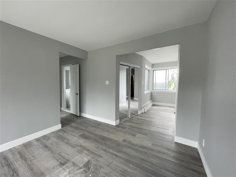 4625 4615-4625 Bourret Avenue — photo 1