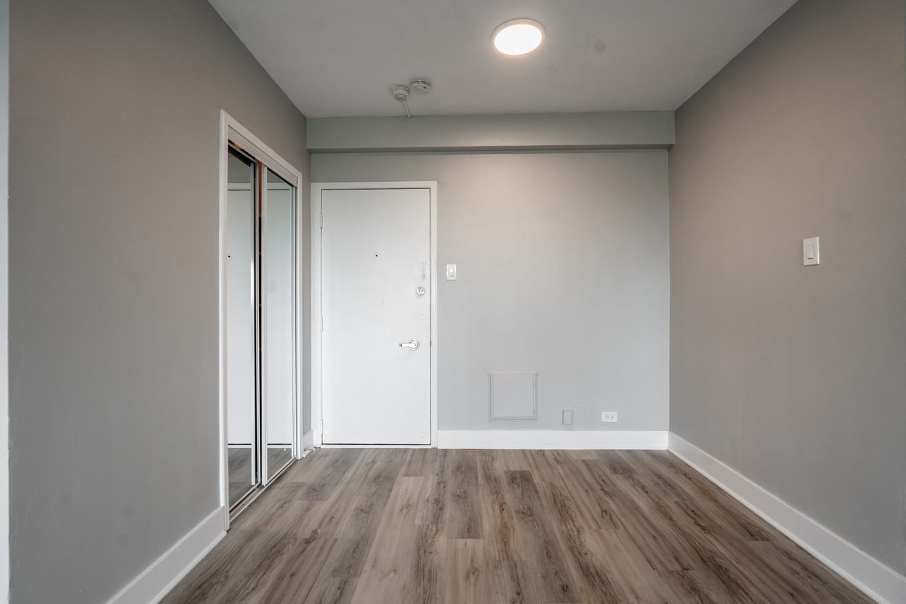6955 Av Fielding — photo 1
