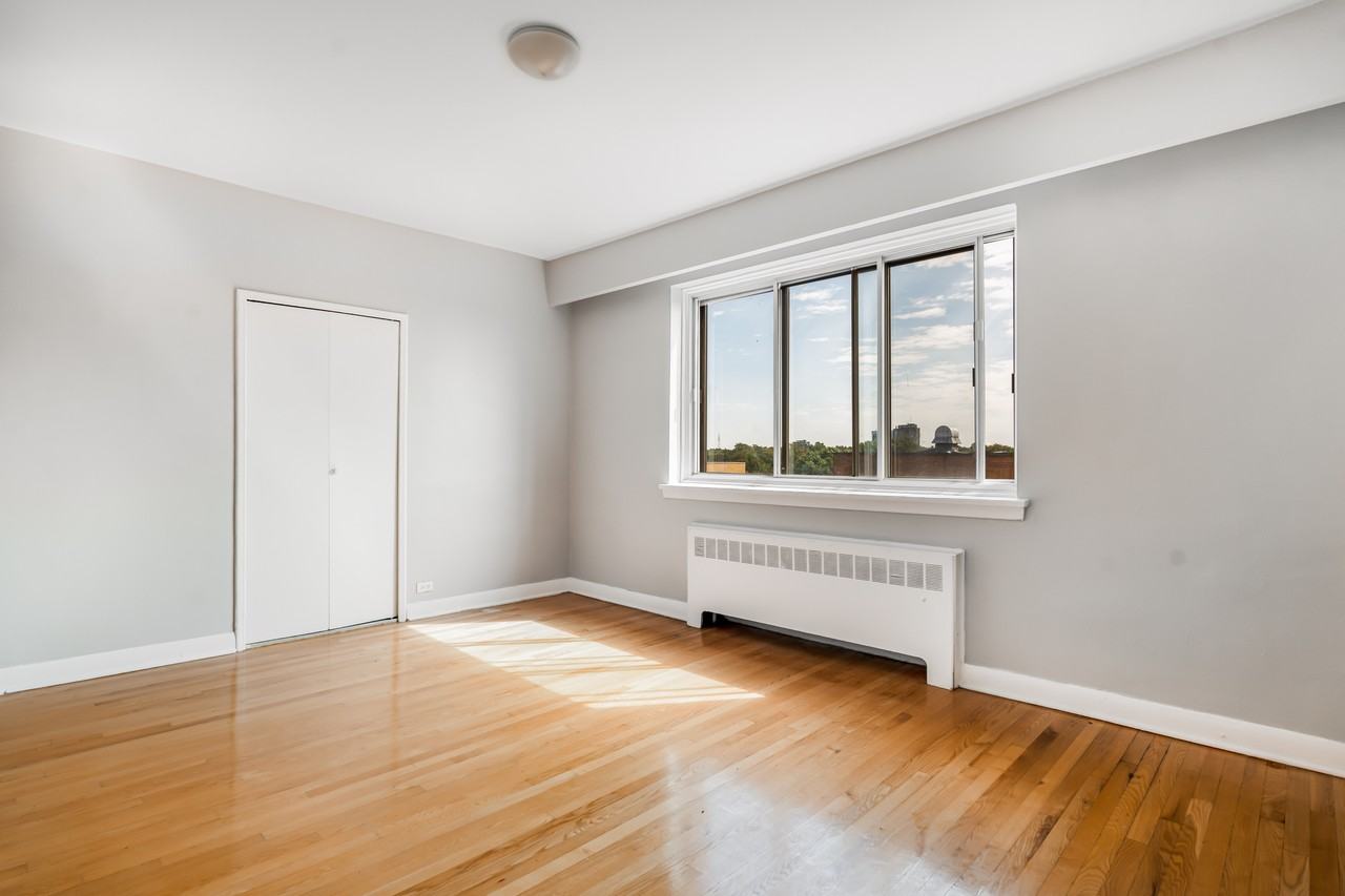 6955 Av Fielding — photo 1