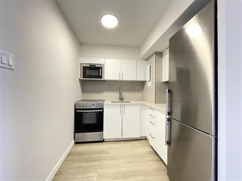 2121 Rue Tupper — photo 3