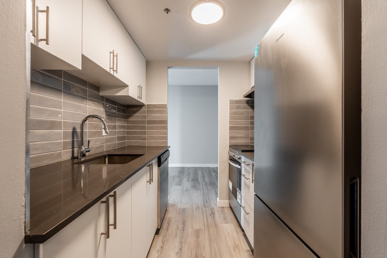 1951 Boul De Maisonneuve E — photo 2