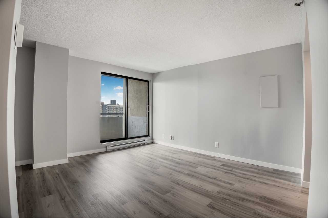 1951 Boul De Maisonneuve E — photo 1