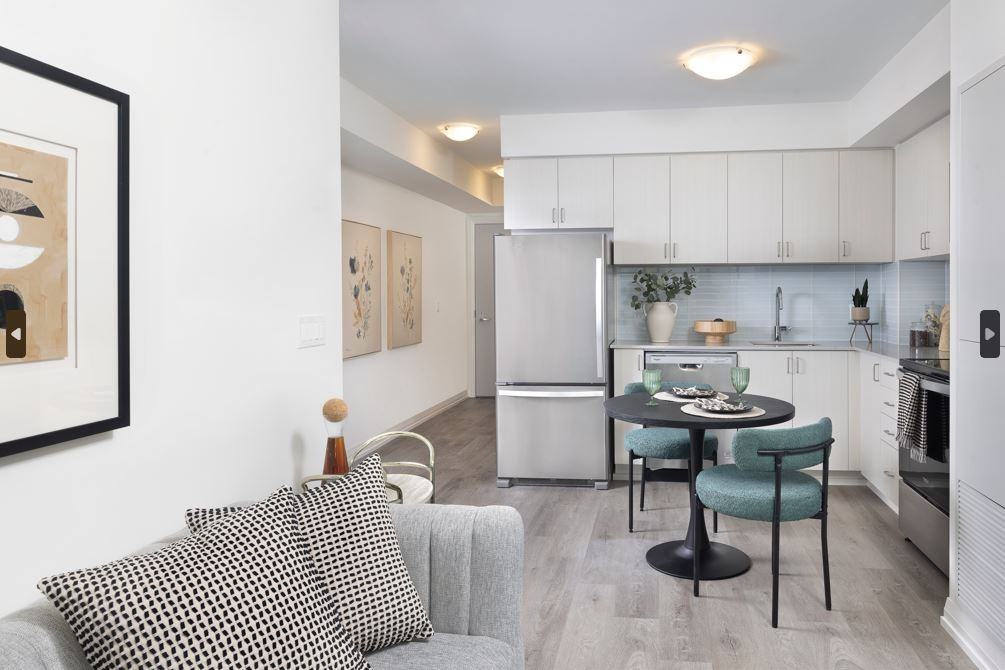 Parkside Square - Photo 5 of 50