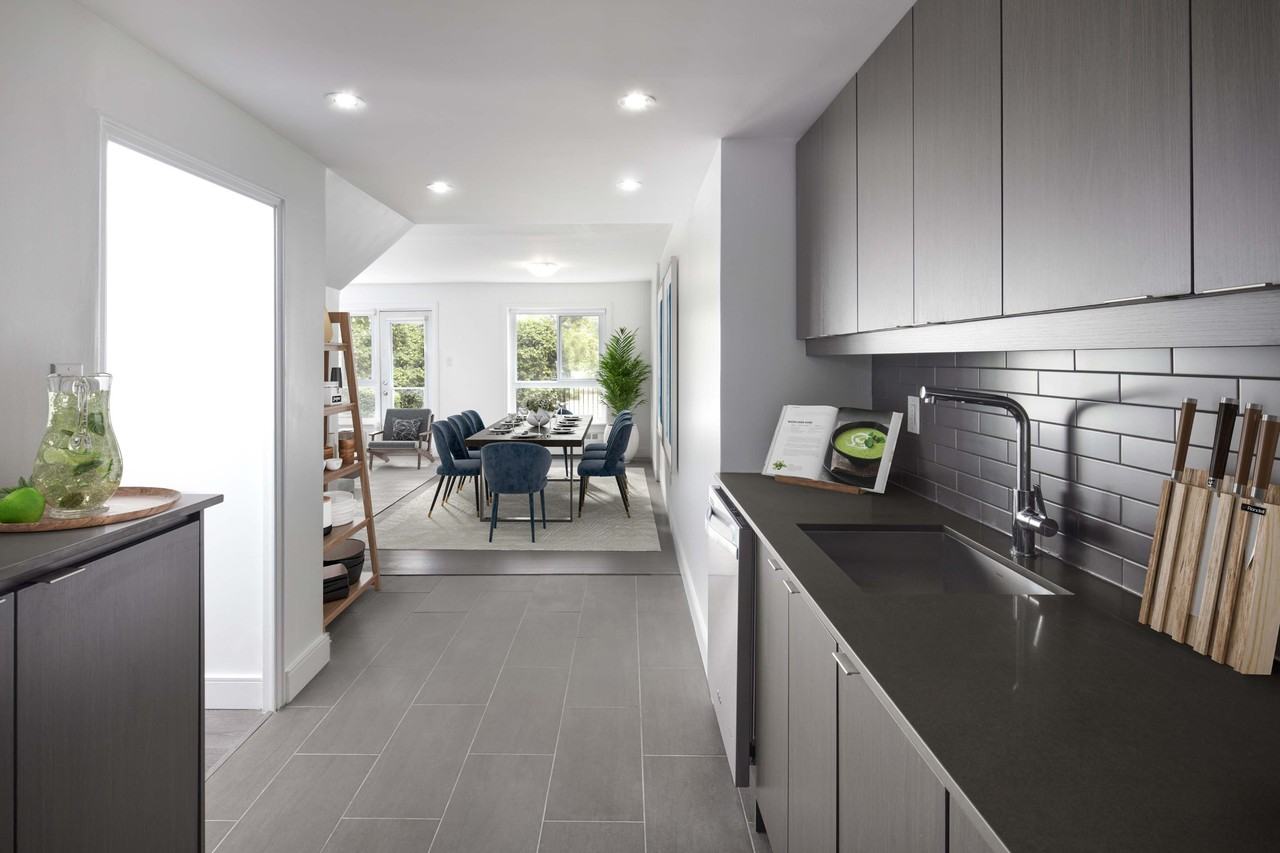 Bayview Mews - Photo 3 of 29