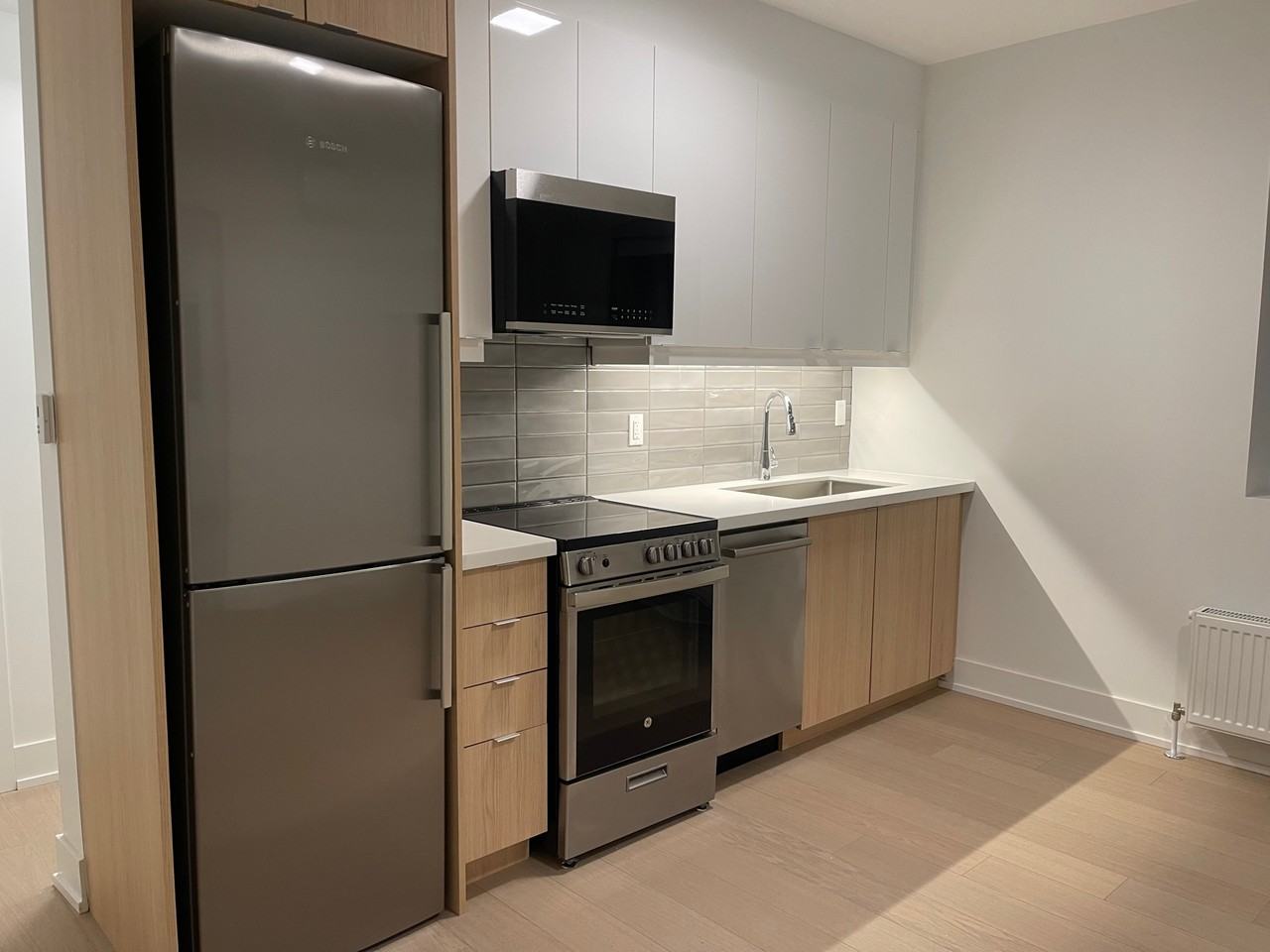 320 Roncesvalles Avenue - Photo 2 of 11