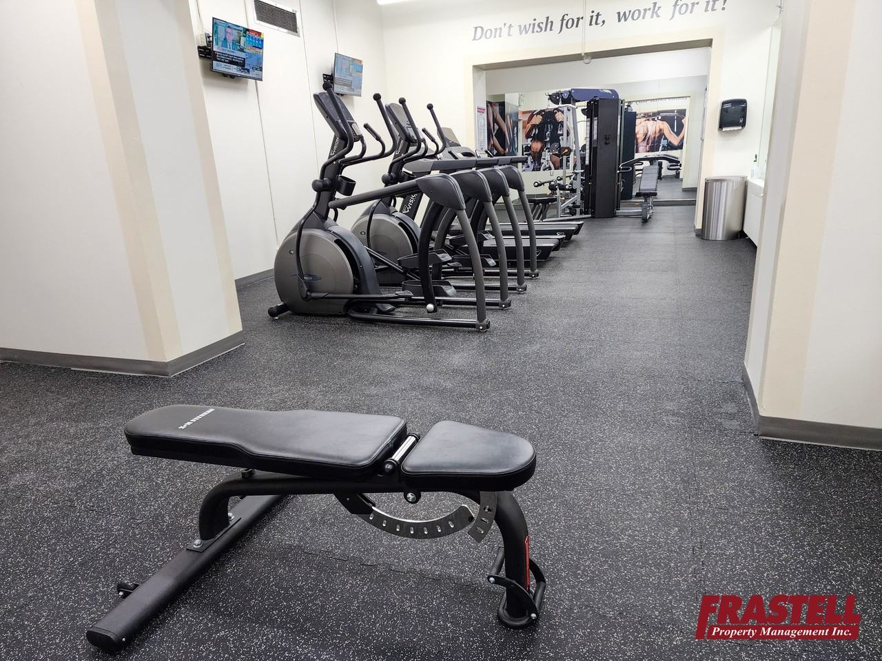 The Continental, Toronto - Photo 5 of 50