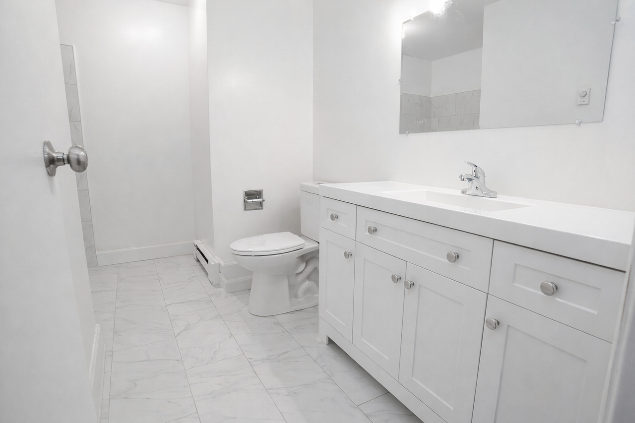 Crystal Heights Townhouses - Photo 4 of 12