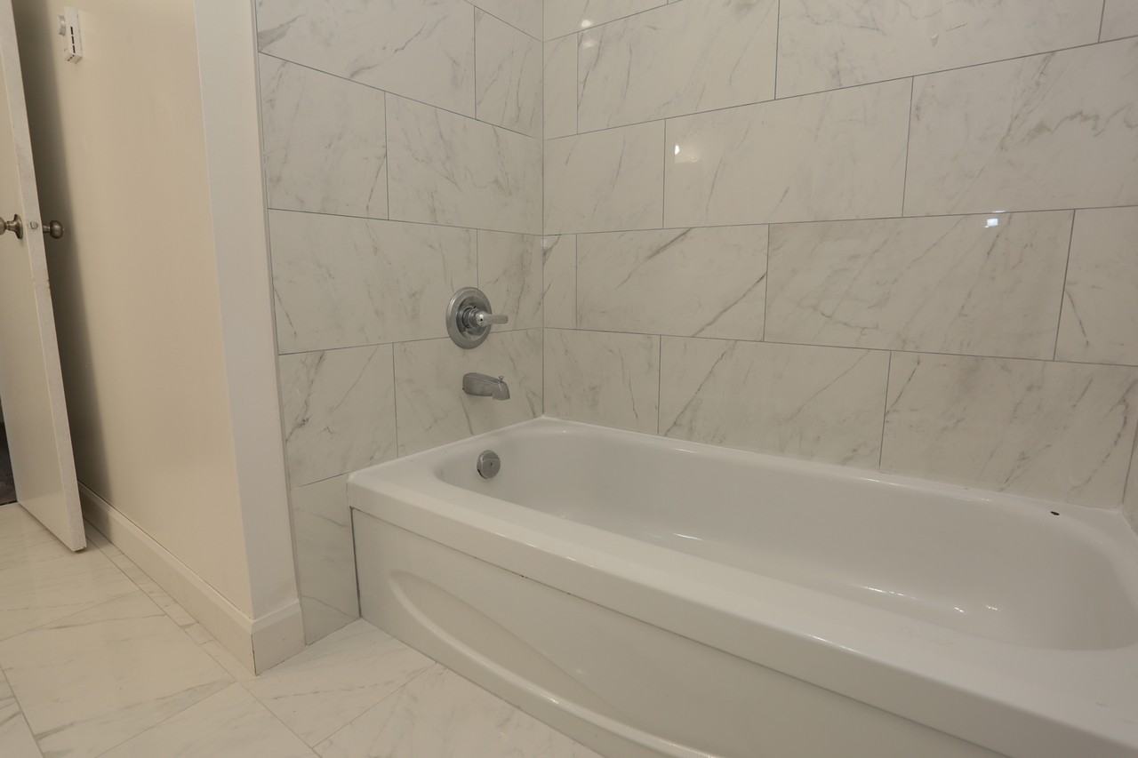Crystal Heights Townhouses - Photo 5 of 12