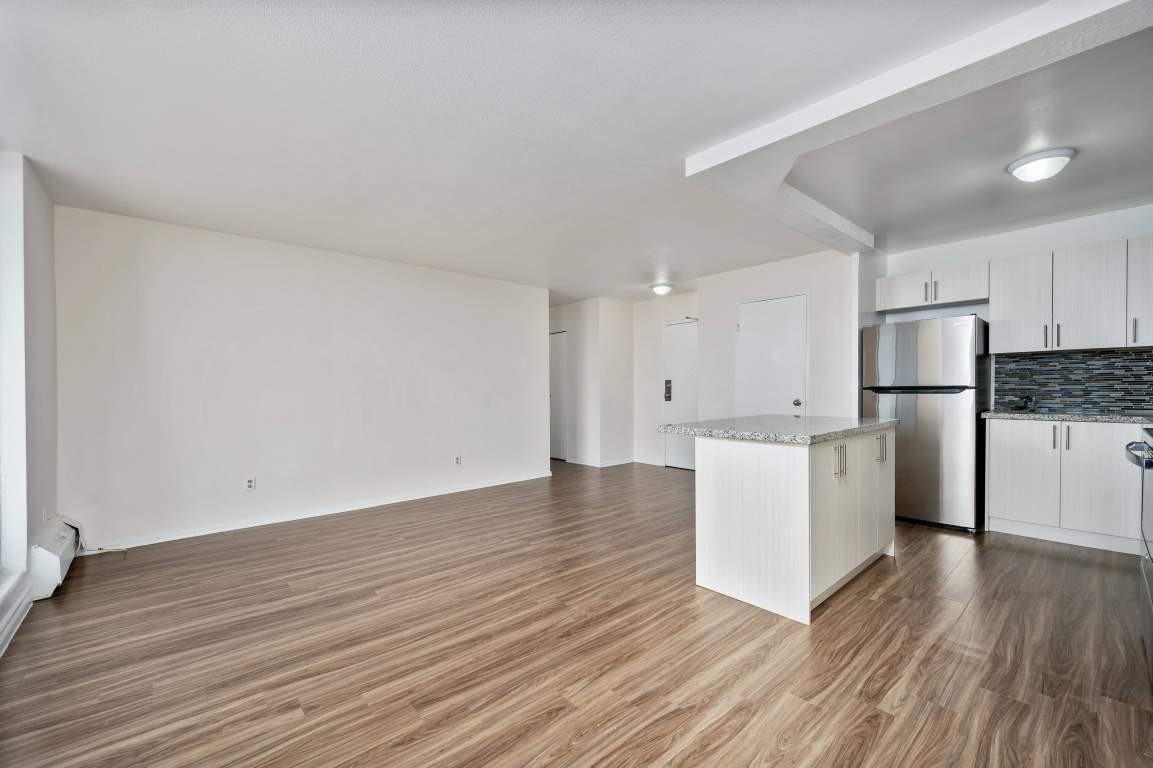 Owen Apartments - Photo 7 of 11
