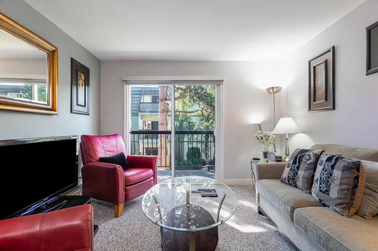 Blair House - Photo 2 of 14