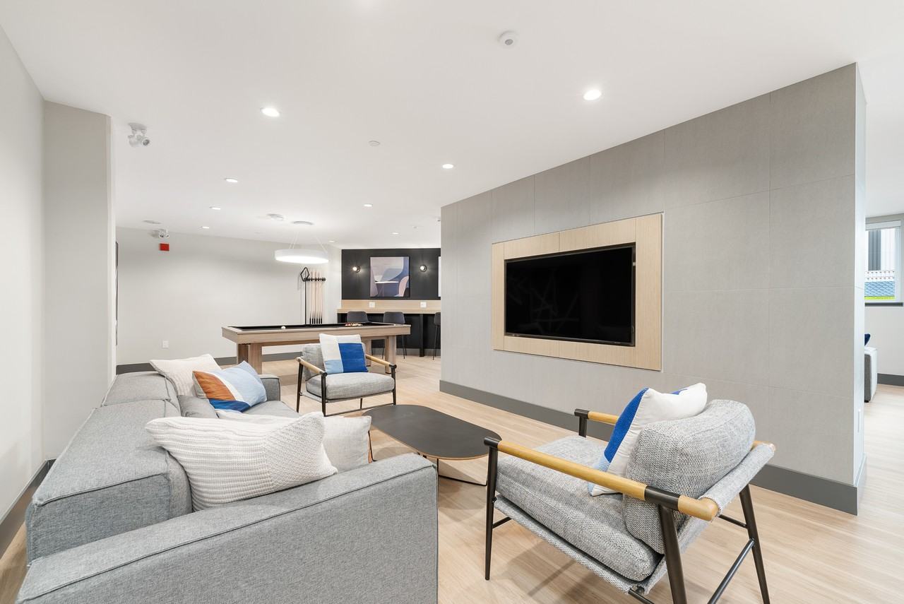 Keel - Photo 6 of 43