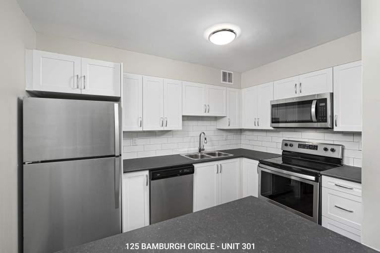 125 Bamburgh Circle - Photo 3 of 32