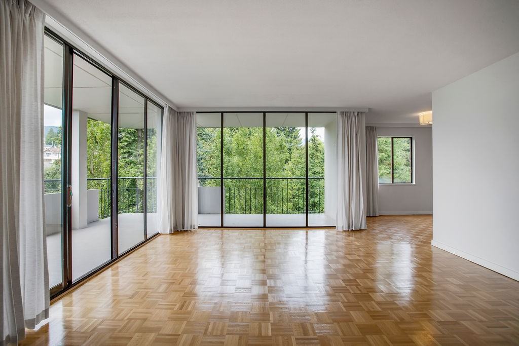 Park Royal Towers - Photo 6 of 50