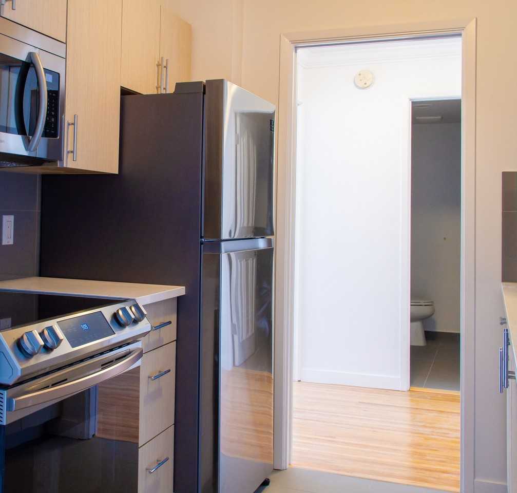 Fontainebleau Apartments - Photo 3 of 27