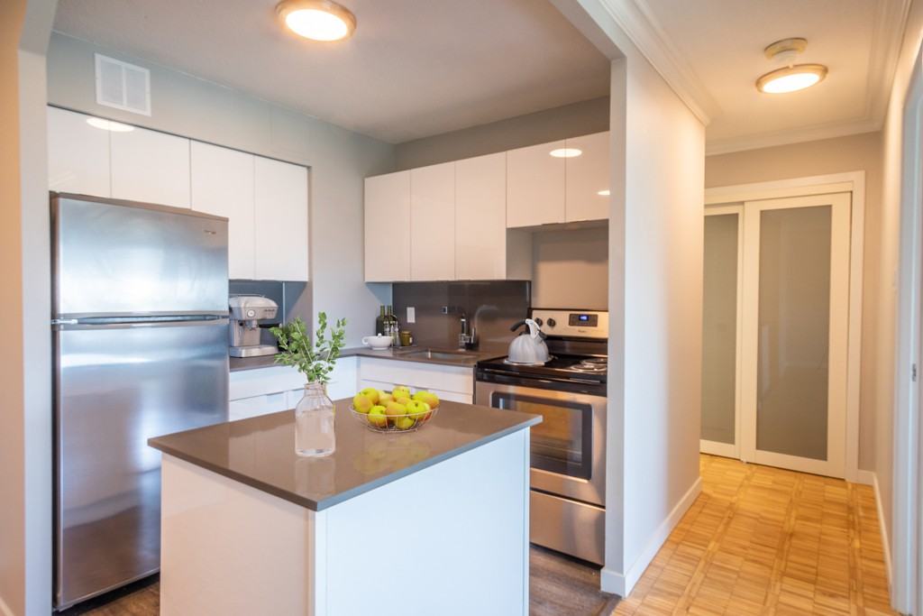 Bloor-Yonge Residences - Photo 3 of 31