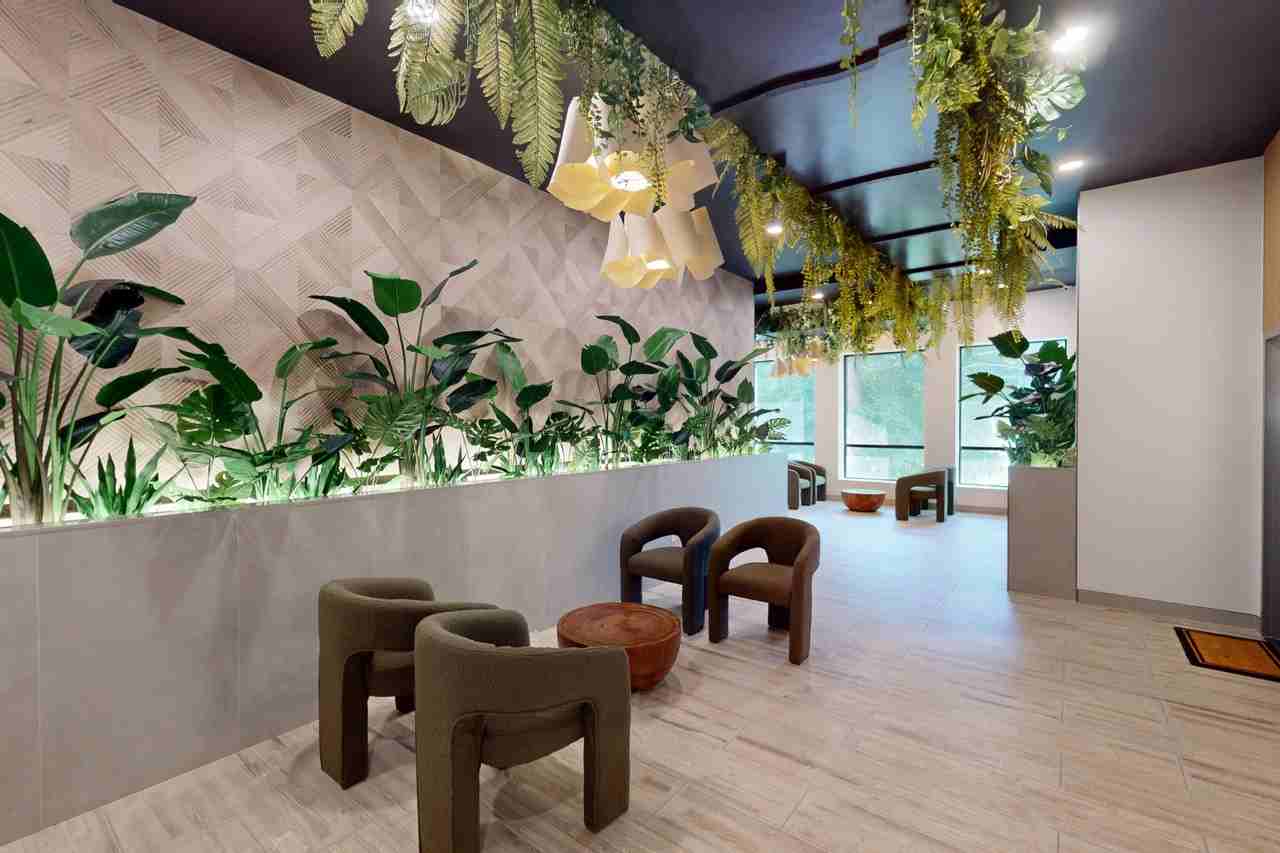 The Saint James - Photo 4 of 14