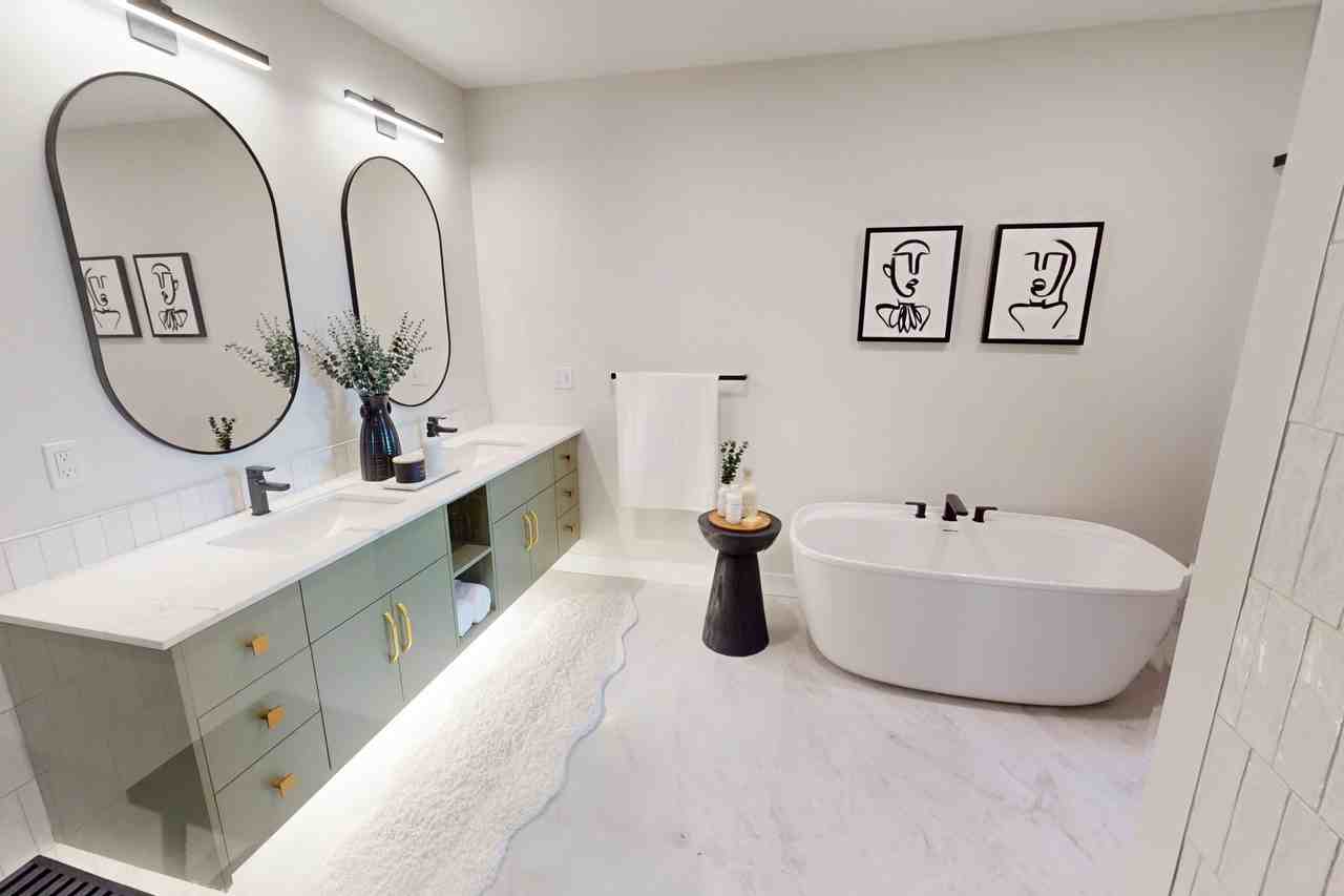 The Saint James - Photo 6 of 14