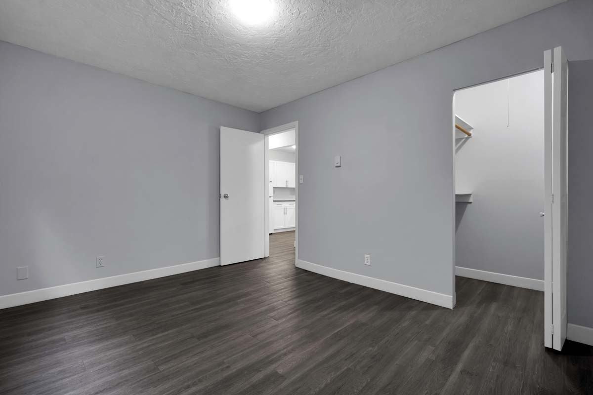 Villa Apartments - Photo 7 of 10