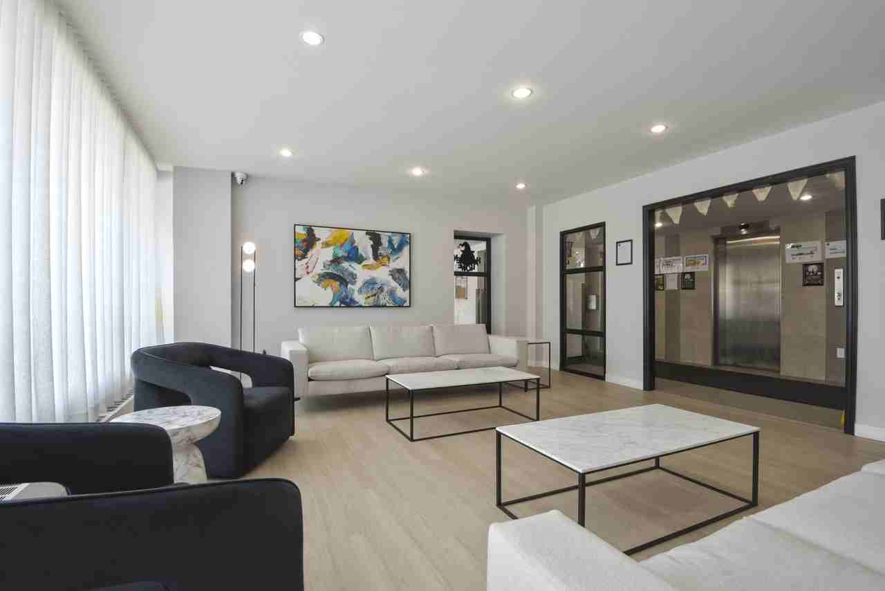 90 Eastdale - Photo 4 of 50