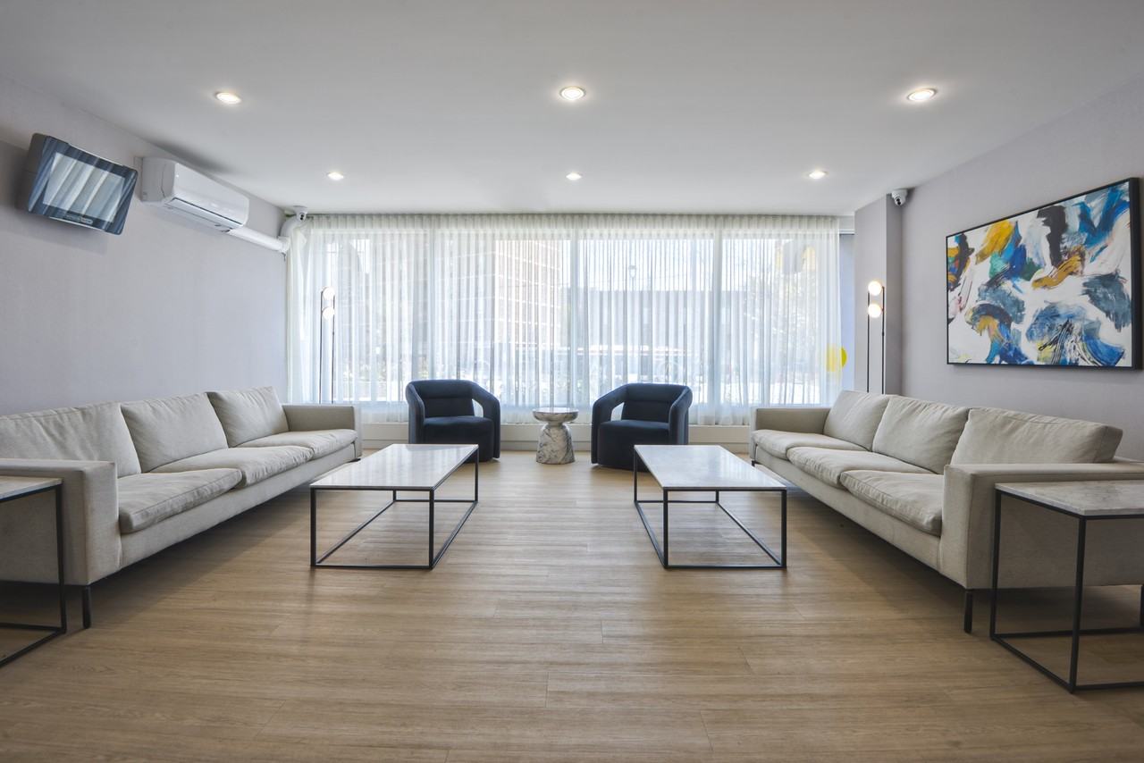 90 Eastdale - Photo 5 of 50