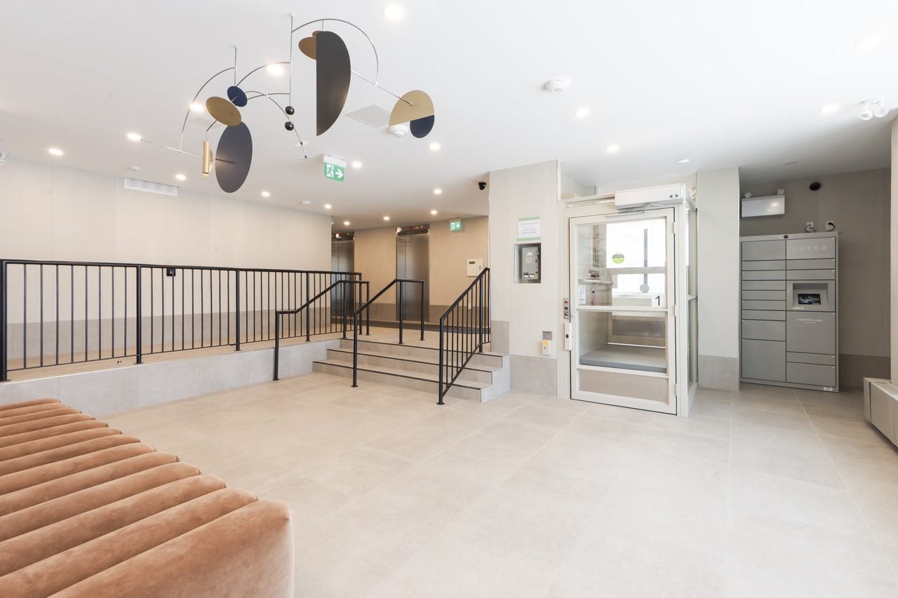 35 David Salomon Drive - Photo 5 of 50