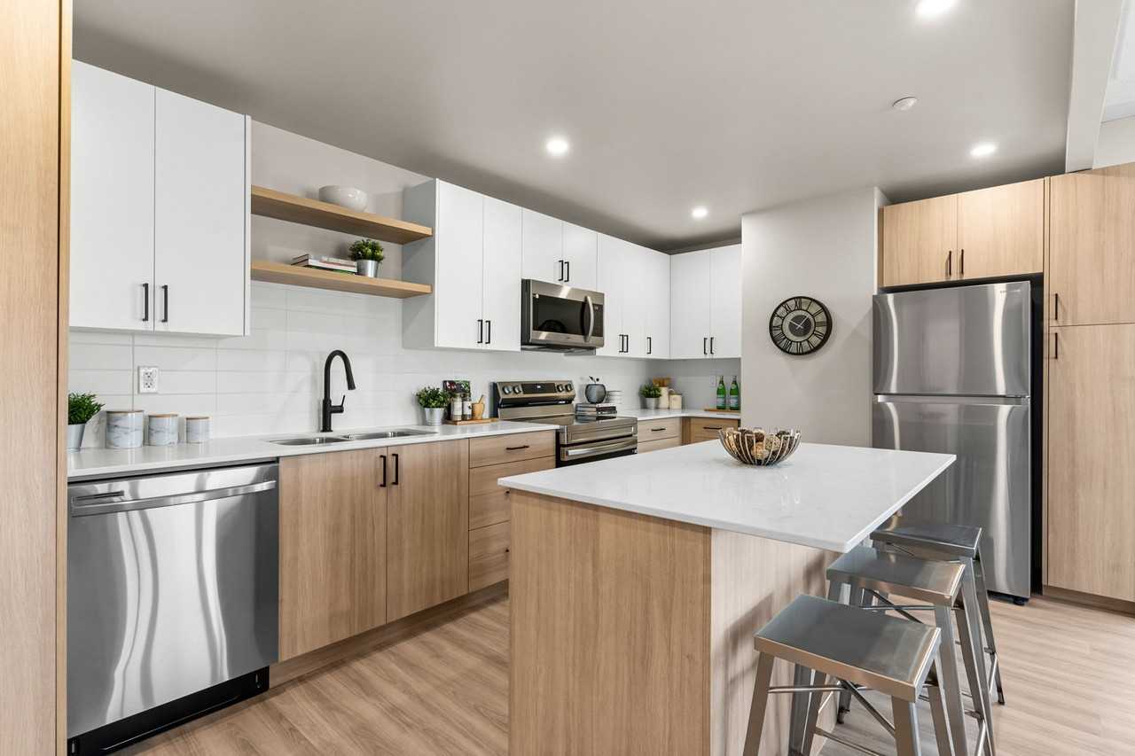 The Churchill Apartments - Photo 3 of 50