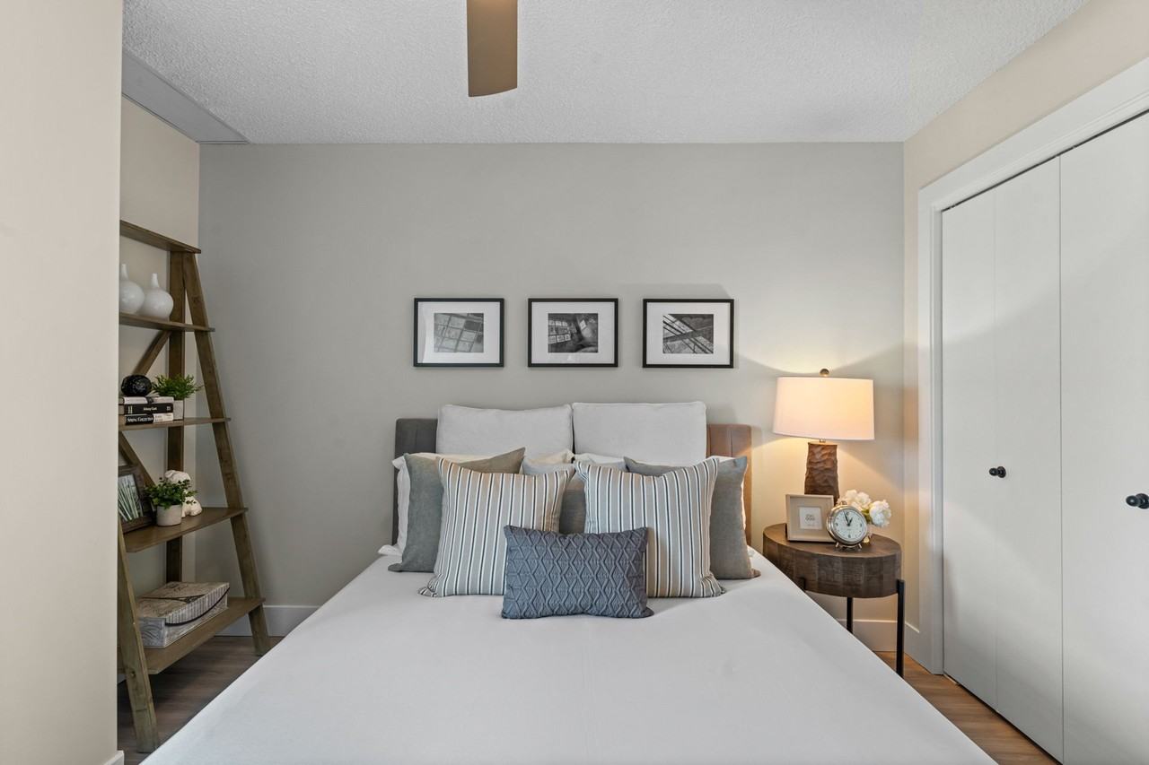 The Churchill Apartments - Photo 7 of 50