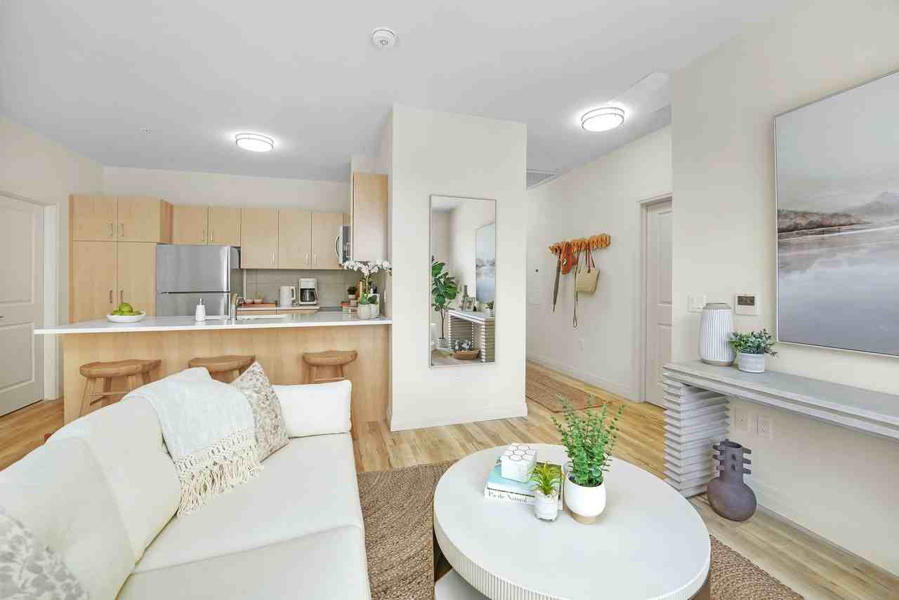 301 Westmount Road W - Photo 3 of 50