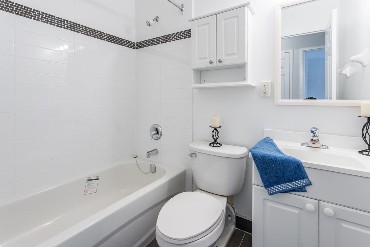 Clark Townhomes - Photo 6 of 11