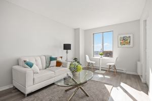 featured image of 160 George St