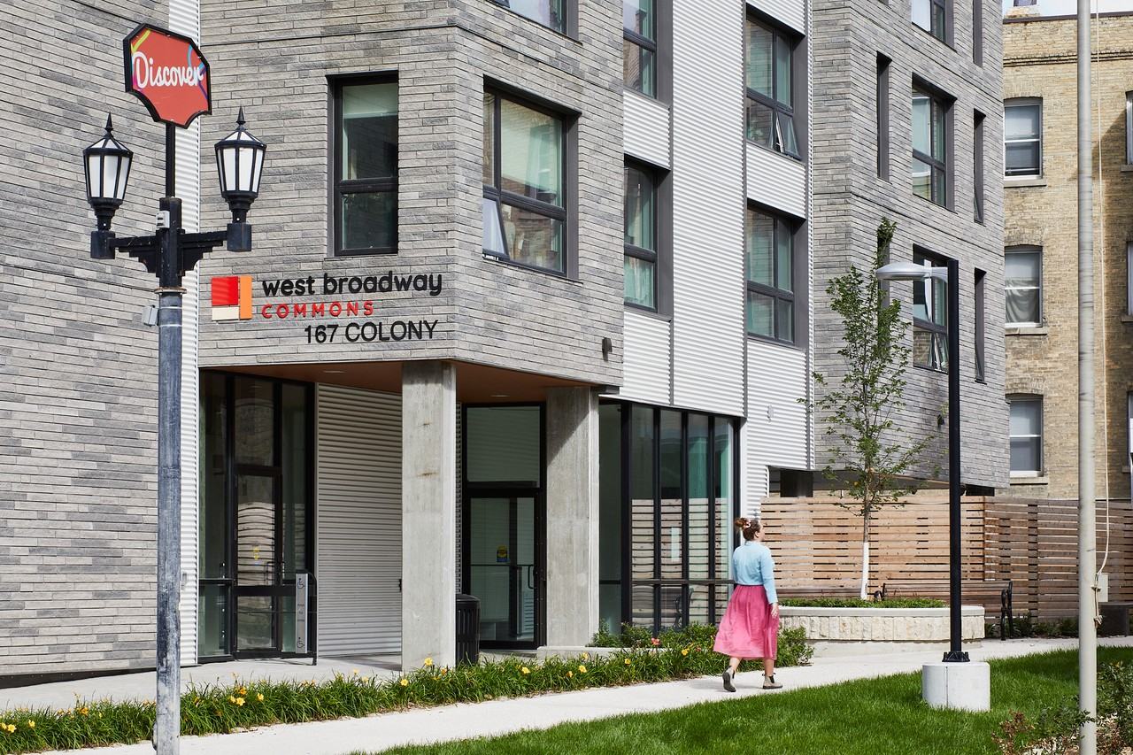 West Broadway Commons - Photo 5 of 39