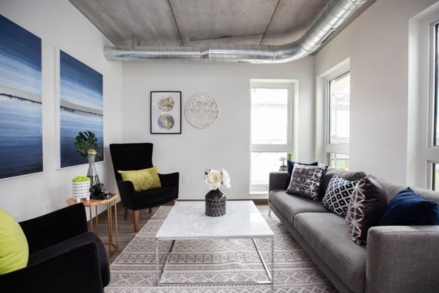 West Broadway Commons - Photo 7 of 39