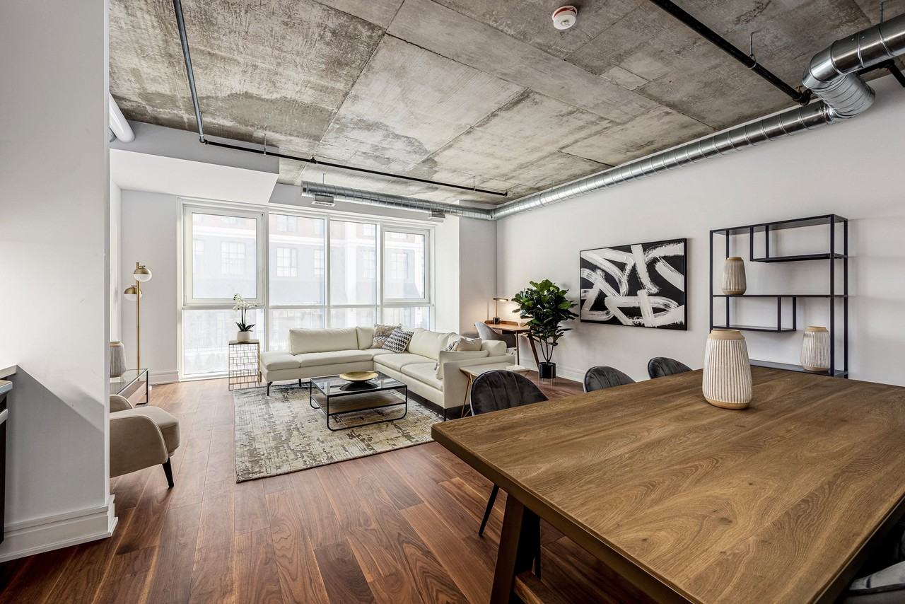 150 Marketplace - Photo 5 of 50