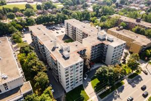 featured image of 1757 1757, 1759 Victoria Park Avenue