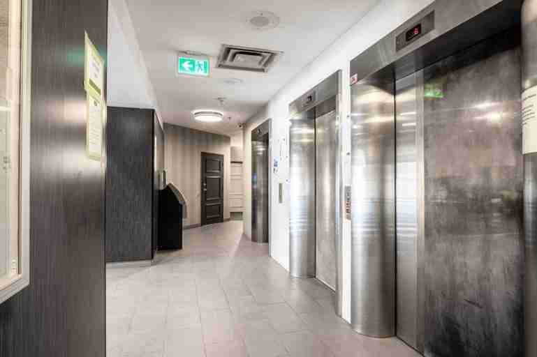 675 Richmond Street - Photo 3 of 21