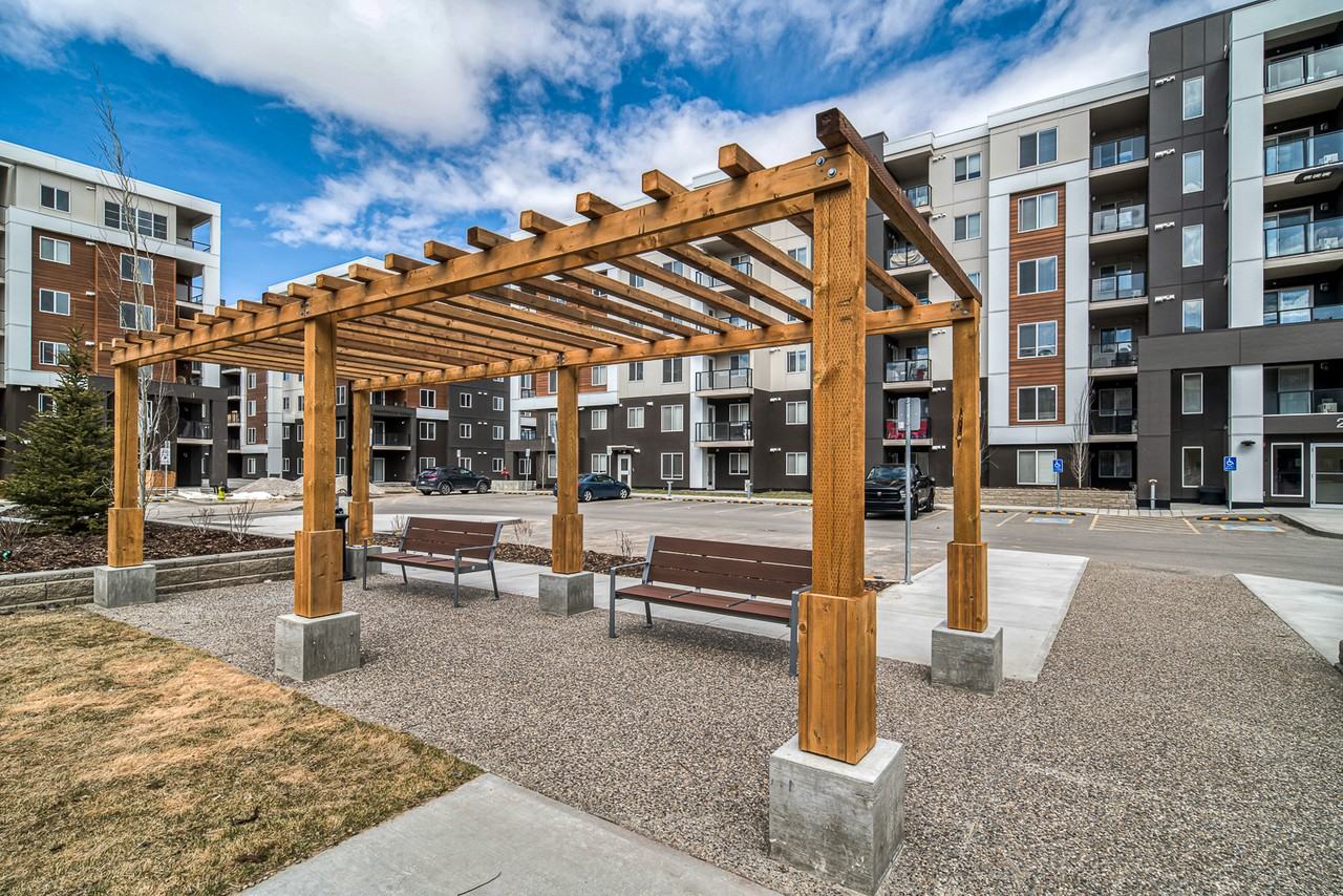 Skyview Place - Photo 4 of 50