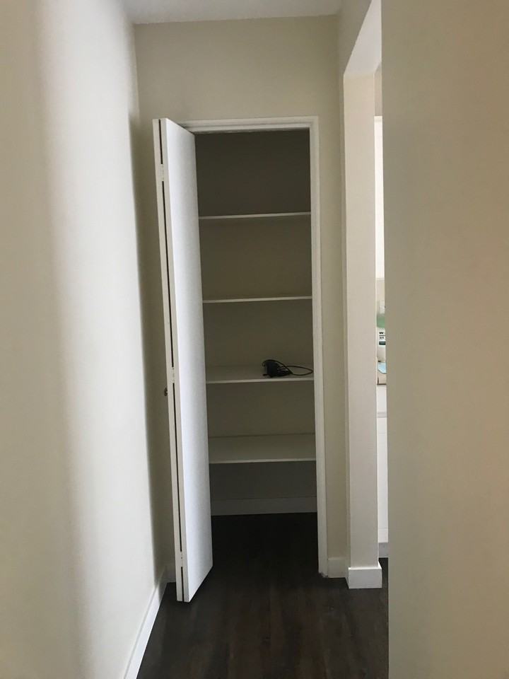 Pine Manor - Photo 6 of 35