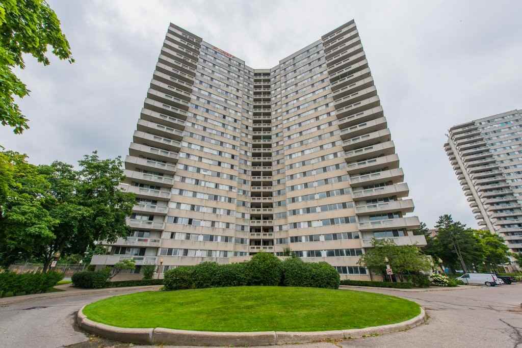 220 Steeles Avenue West - Photo 3 of 50