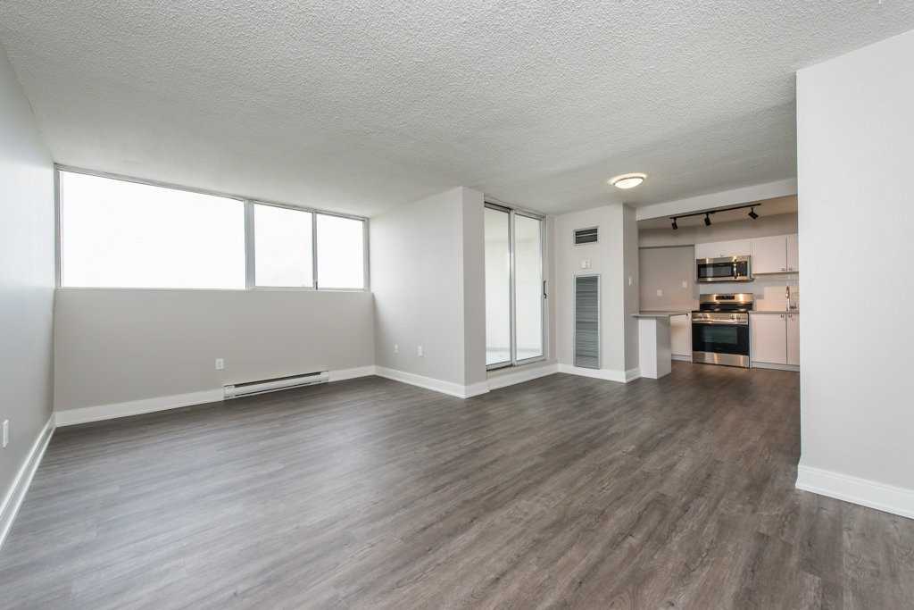 220 Steeles Avenue West - Photo 7 of 50