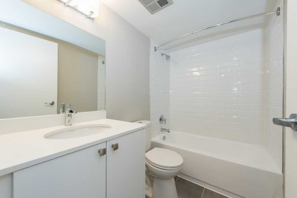 220 Steeles Avenue West - Photo 6 of 26