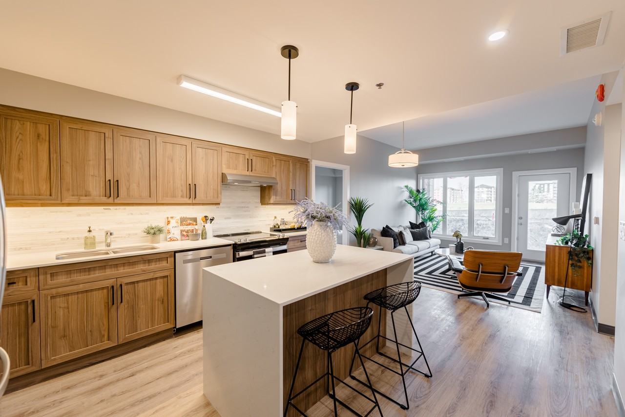 The Prestige - 1025 Templeton Ave, Winnipeg, MB R2P 2P7 - Apartment for ...