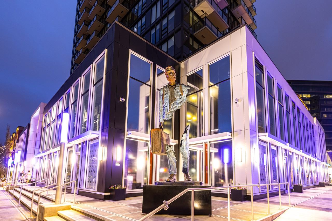 UPTEN Apartment - Photo 6 of 50