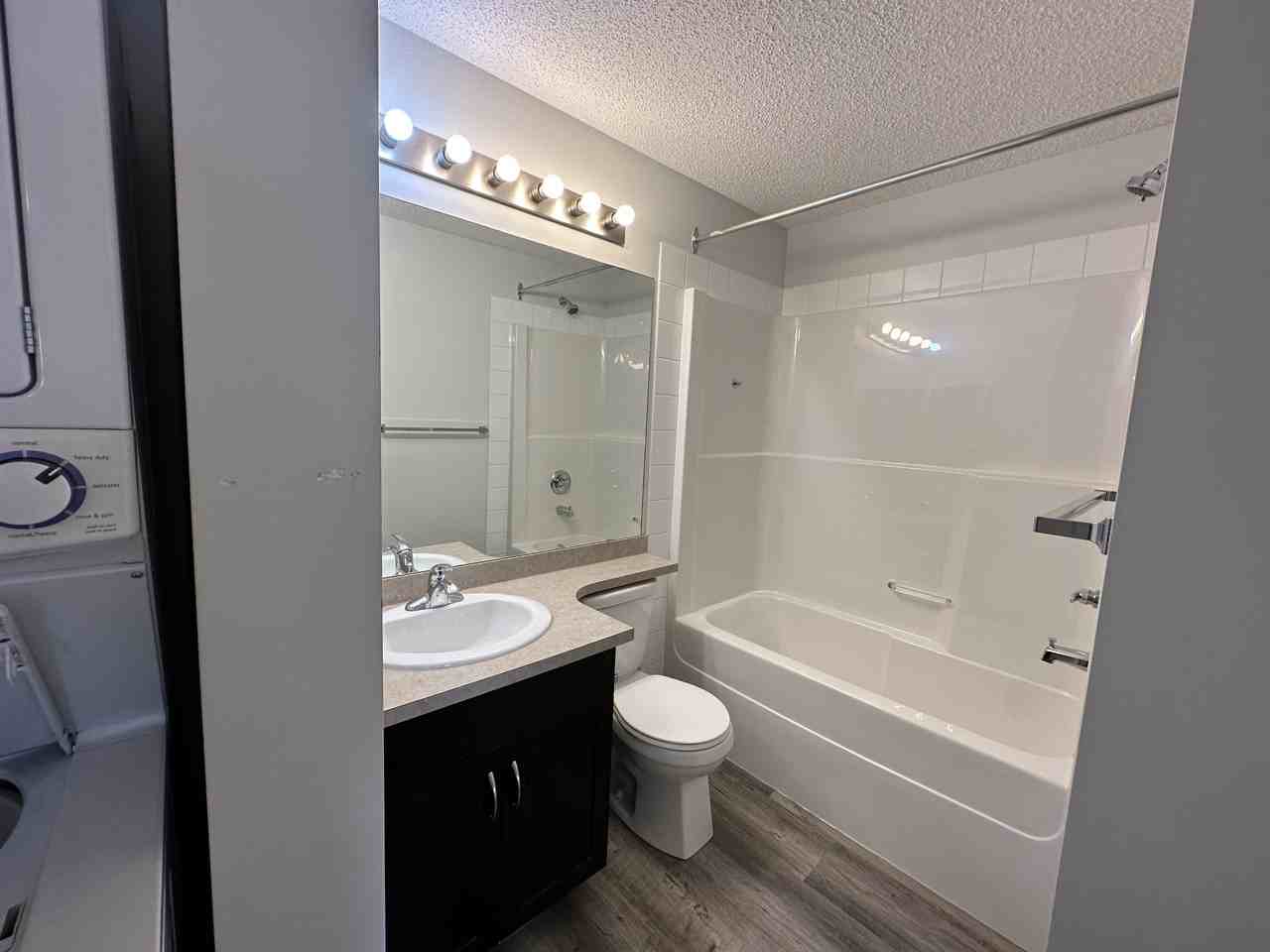Lake Ridge Apartments - Photo 5 of 48