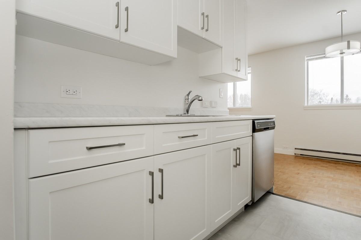 30 Alexander Avenue - Photo 6 of 15