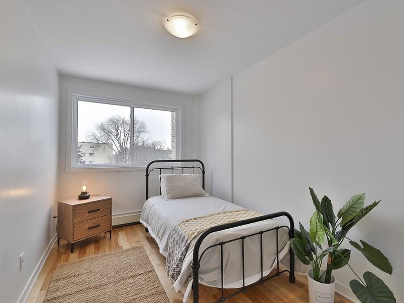 Place Riviera - Photo 5 of 11