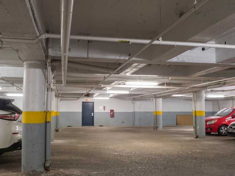 Place Riviera - Photo 7 of 10