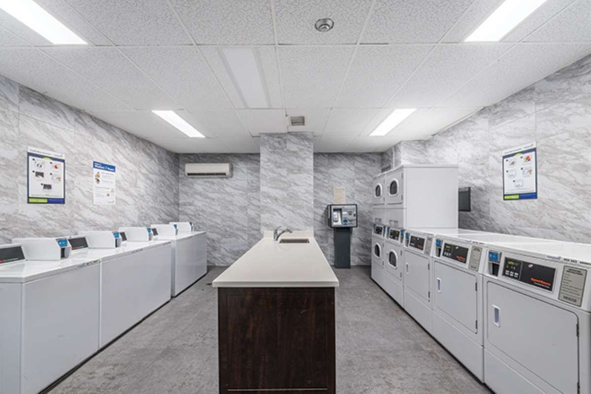 White Oaks Apartments - Photo 7 of 16