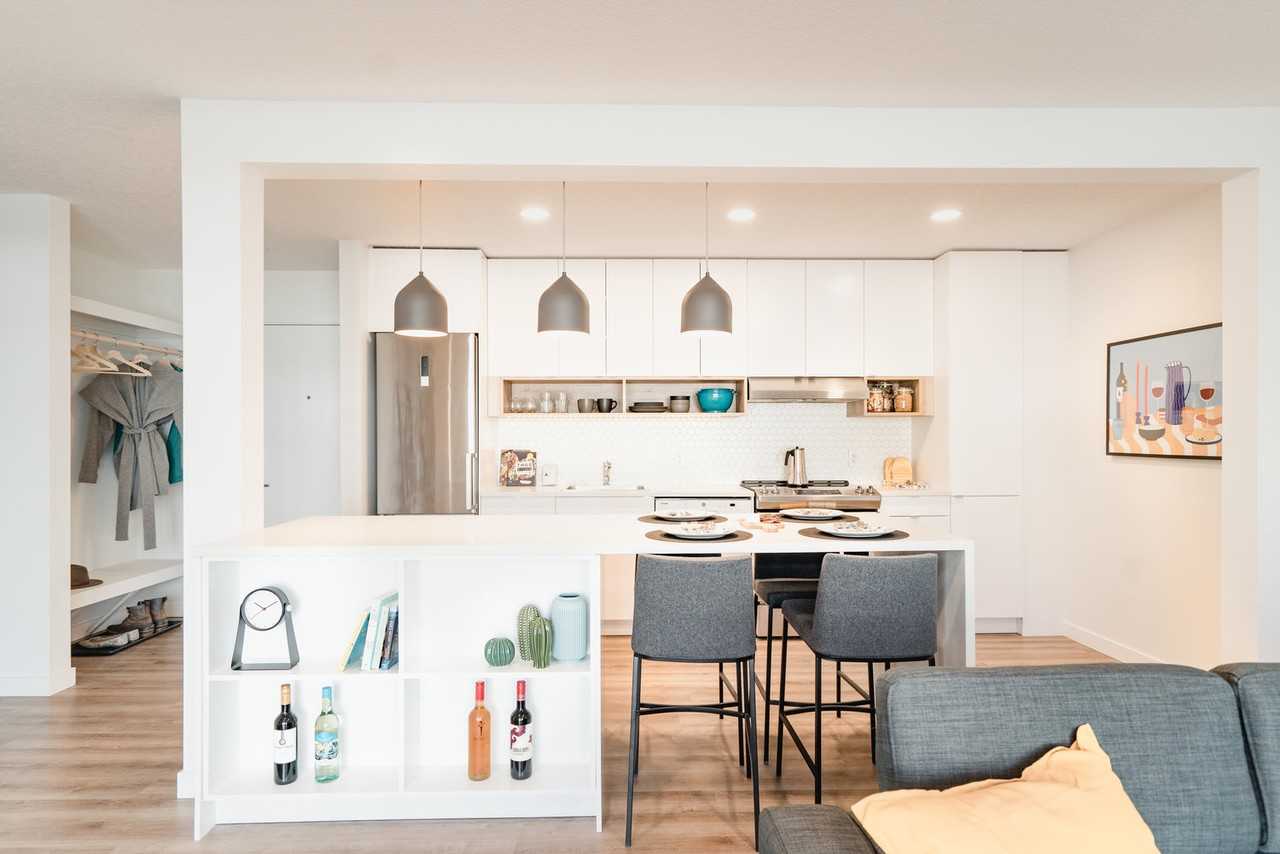 Olympus Manor - Photo 5 of 22